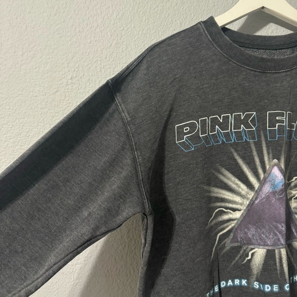 Pink‎ Floyd Women Gray Long Sleeves Crew Neck Graphic Print Cozy Sweater Size M - Picture 8 of 11